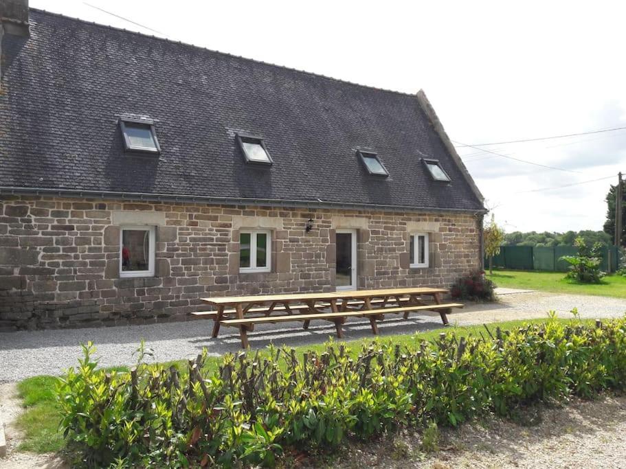 Domaine Des Lauriers 20 Couchages Villa Languidic Exterior photo