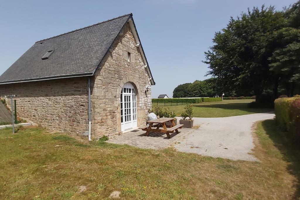 Domaine Des Lauriers 20 Couchages Villa Languidic Exterior photo